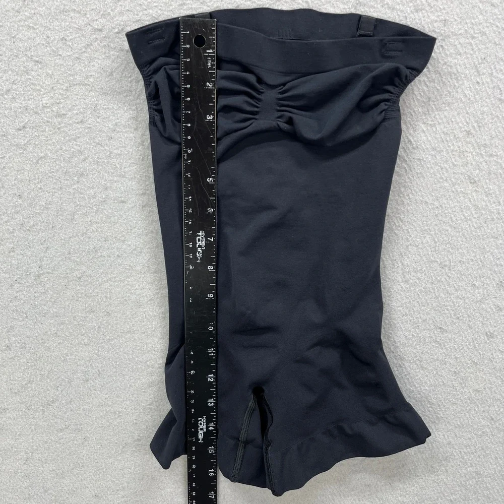 SKIMS Sculpting Mid Thigh Bodysuit Women M Black Strapless Shapewear Smoothing
